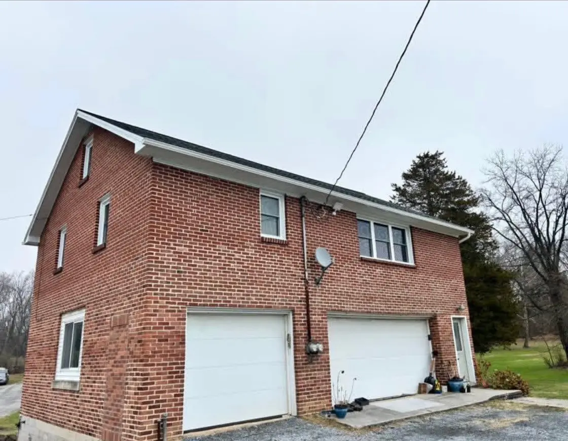 Fresh fascia and finished roofline completed by Quietstorm Exteriors in Lancaster, PA